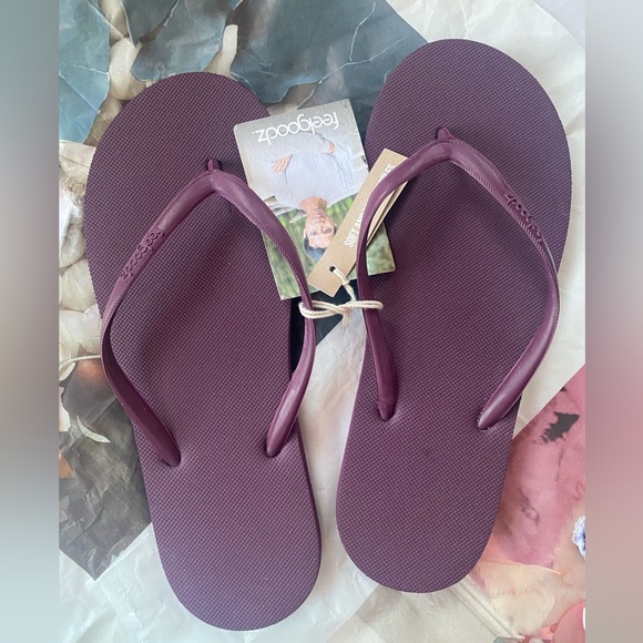 Women’s Slimz Core Sangria flip flop thong sandals - Picture 1 of 5